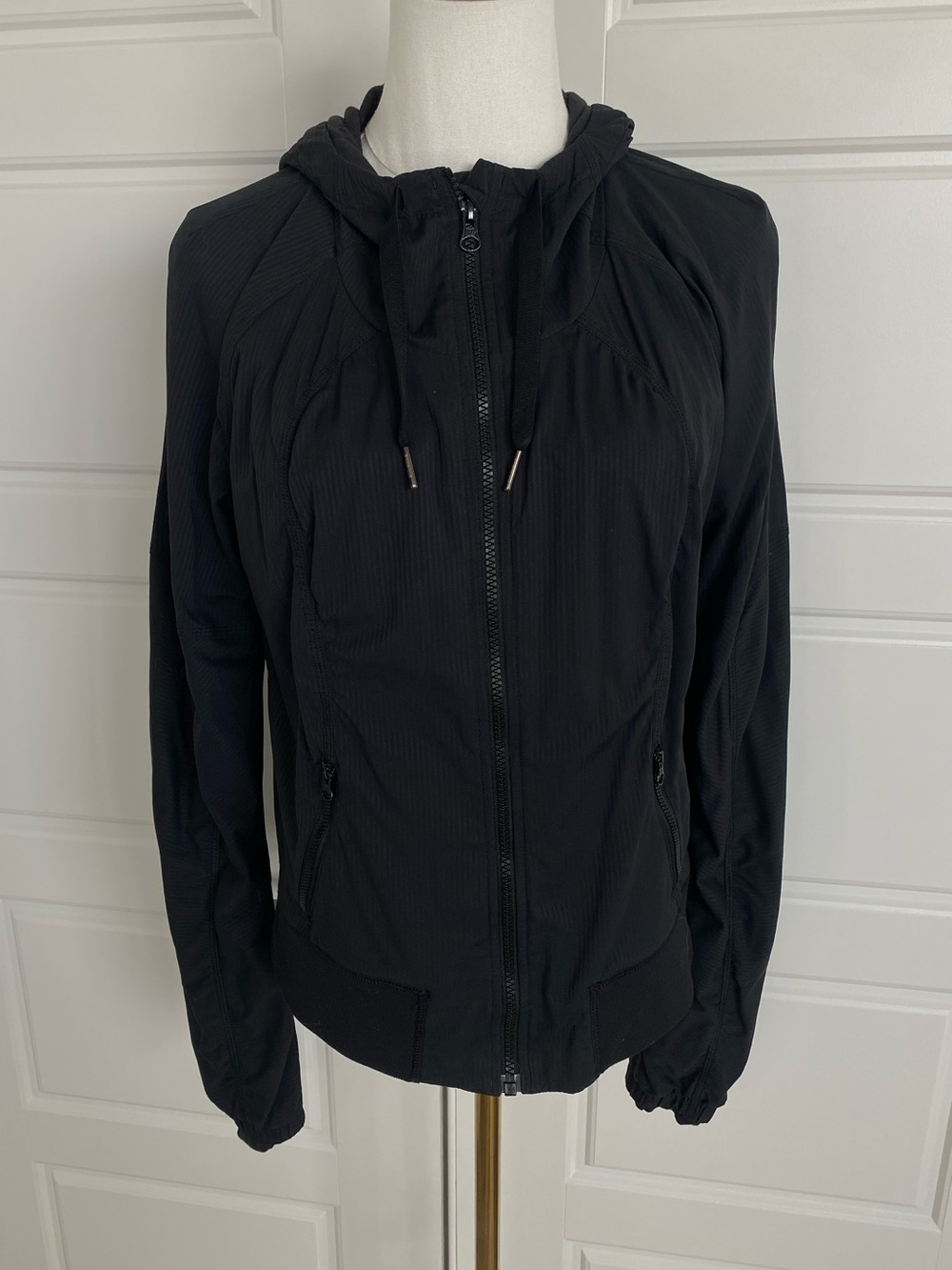 Lululemon Black Hooded Full Zip Size 8